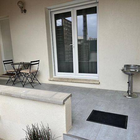 Appartement T2 Avec Terrasse Et Cour กาวายง ภายนอก รูปภาพ